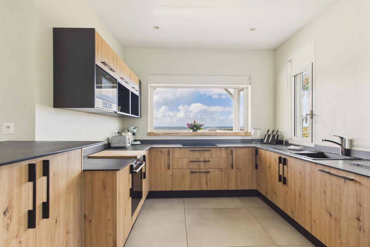 Location villa piscine 3 chambres diamant - cuisine